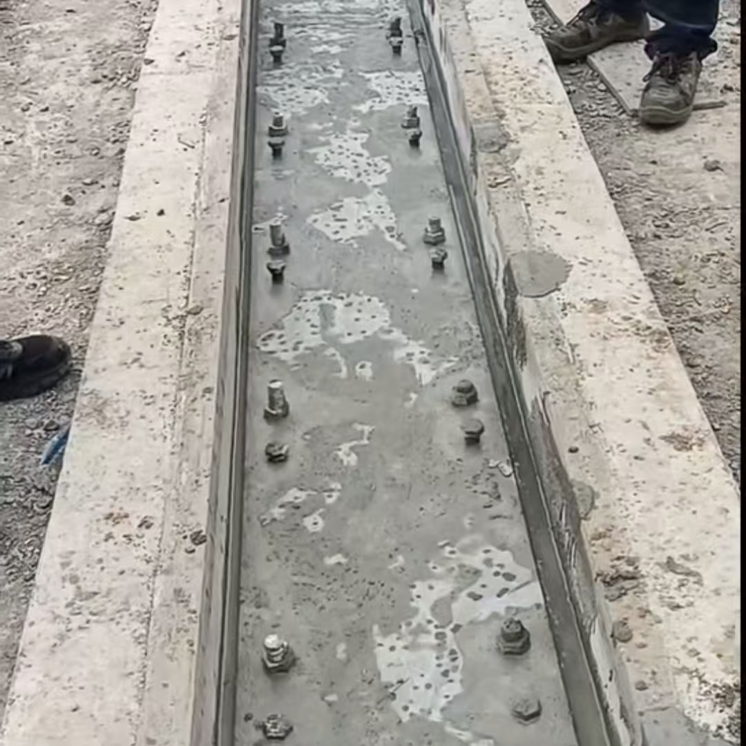 响水港口码头起重机龙门吊重型机械设备稳固用早强快凝轨道胶泥